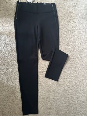 Black leggings